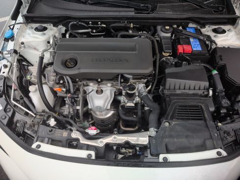 Used 2025 Honda Civic Sport image 36