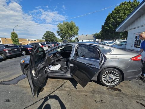 Used 2014 Ford Fusion Titanium FWD image 23