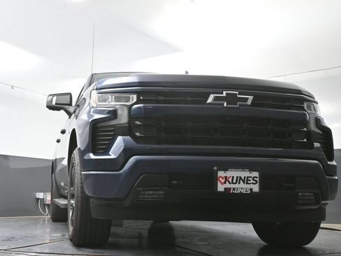 Used 2022 Chevrolet Silverado 1500 RST AWD/4WD image 27