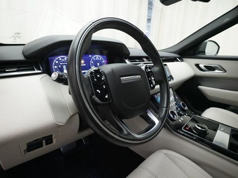 Used 2020 Land Rover Range Rover Velar R-Dynamic S image 19