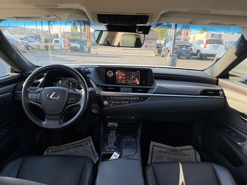 Used 2021 Lexus ES 300h w/ Premium Package FWD image 13