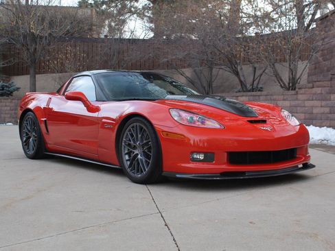 Used 2011 Chevrolet Corvette Z06 RWD image 5