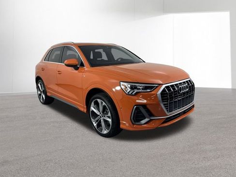 Used 2020 Audi Q3 2.0T Prestige w/ Prestige Package AWD/4WD image 3