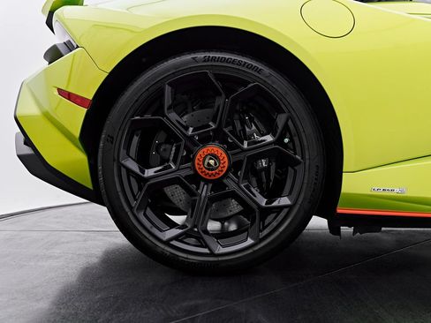 Used 2023 Lamborghini Huracan Tecnica RWD image 37