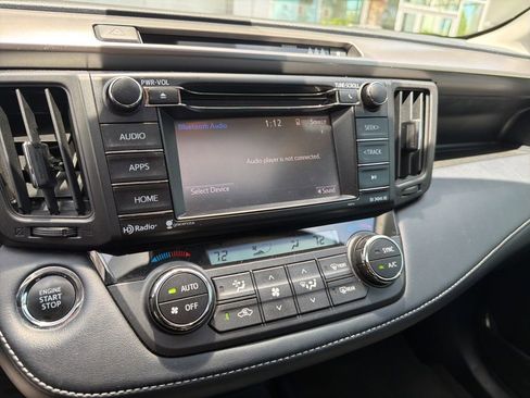 Used 2018 Toyota RAV4 XLE image 10