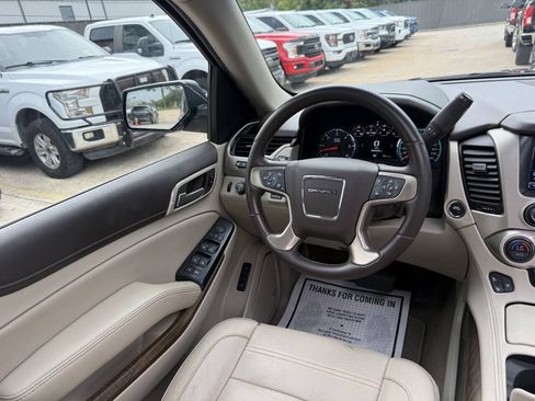 Used 2018 GMC Yukon Denali w/ Open Road Package AWD/4WD image 22