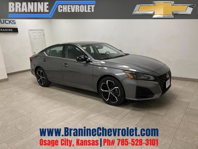 Used 2025 Nissan Altima 2.5 SR