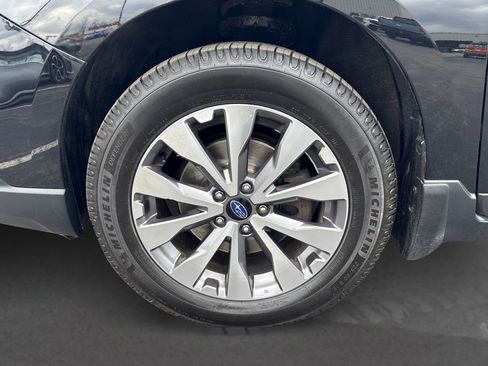 Used 2017 Subaru Outback 2.5i Touring image 12