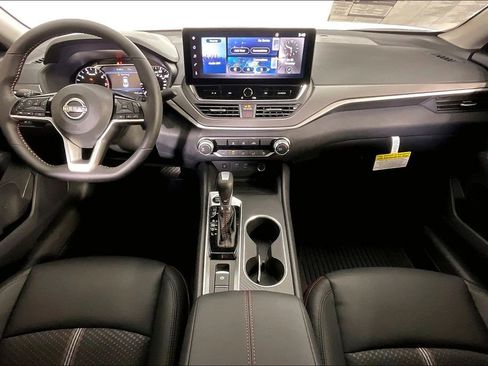 New 2026 Nissan Altima 2.5 SR AWD/4WD image 2