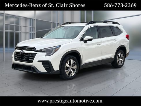 Used 2023 Subaru Ascent Premium w/ Convenience Package AWD/4WD image 1