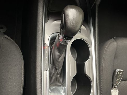 Used 2021 Chevrolet Malibu LT image 23