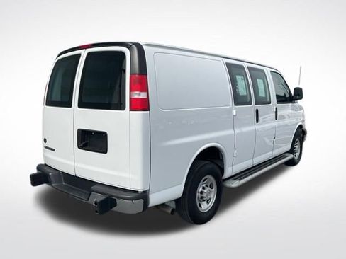 Used 2024 Chevrolet Express 2500 w/ Driver Convenience Package RWD image 15