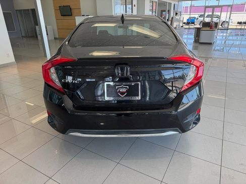 Used 2019 Honda Civic EX image 11