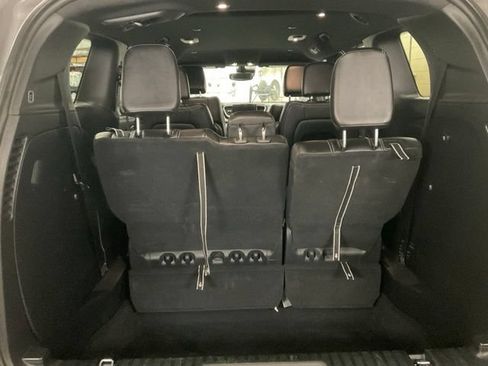 Used 2025 Chrysler Pacifica Select FWD image 5