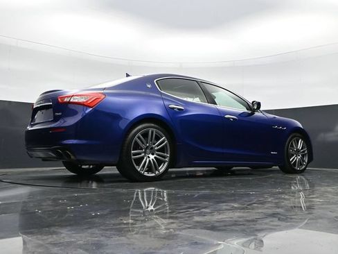 Used 2018 Maserati Ghibli S GranLusso AWD/4WD image 40