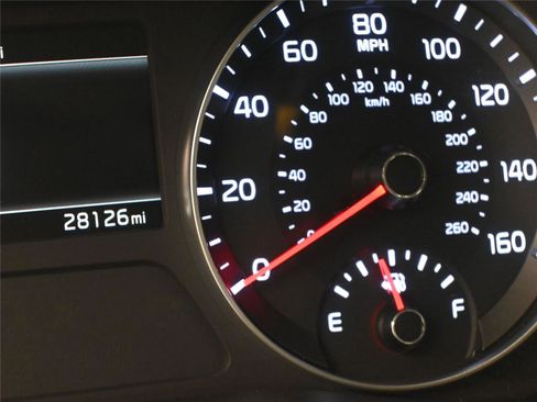 Used 2023 Kia Forte LXS image 3