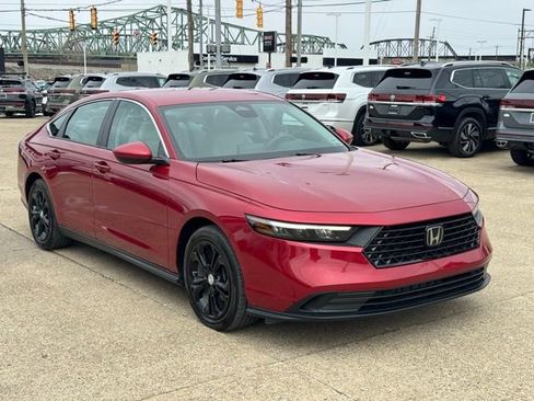 Used 2023 Honda Accord LX image 7