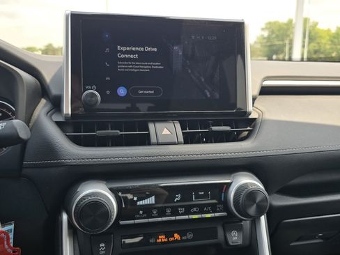 Certified 2023 Toyota RAV4 LE AWD/4WD image 25