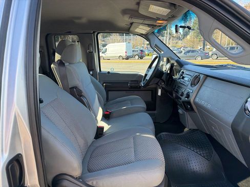 Used 2011 Ford F350 XLT w/ FX4 4X4 Off-Road Pkg image 16