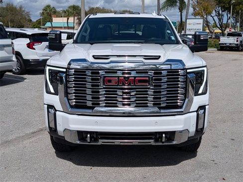 Used 2024 GMC Sierra 2500 Denali w/ Denali Reserve Package image 2