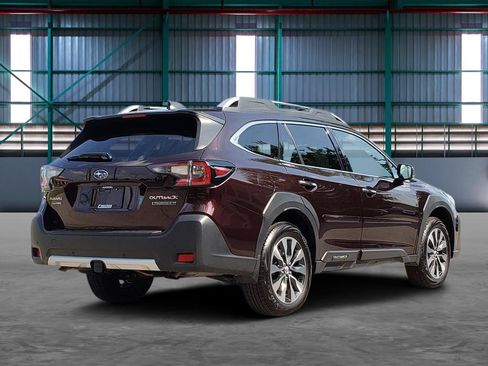 Used 2025 Subaru Outback Touring XT AWD/4WD image 5