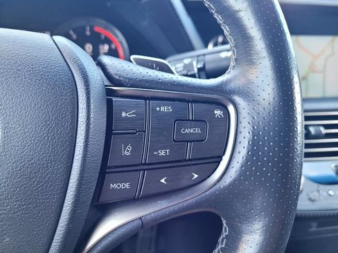 Used 2018 Lexus LS 500 F Sport w/ Performance Package RWD image 23
