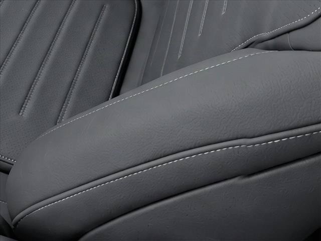 Used 2023 Mercedes-Benz C 300 Sedan image 28