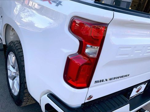 Used 2020 Chevrolet Silverado 1500 Custom w/ Custom Convenience Package image 29