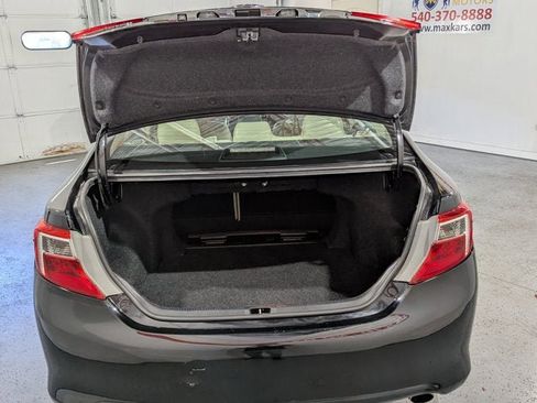 Used 2012 Toyota Camry XLE image 49