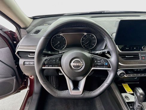 Used 2023 Nissan Altima 2.5 SL FWD image 18