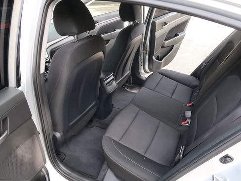 Used 2018 Hyundai Elantra SEL FWD image 12