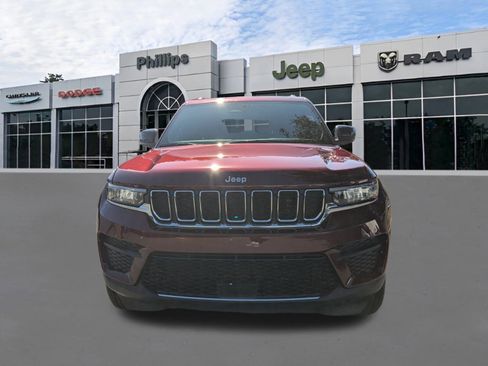 New 2025 Jeep Grand Cherokee Laredo X w/ Luxury Tech Group I image 8
