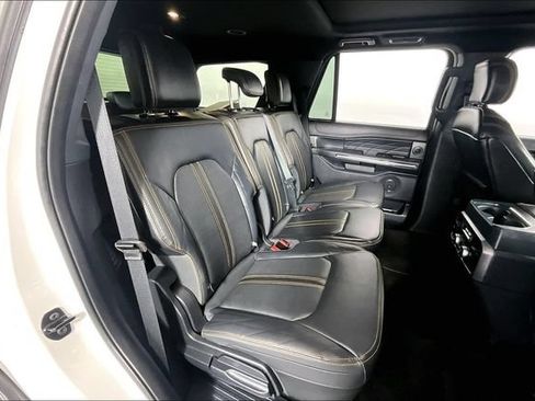 Used 2022 Ford Expedition Platinum RWD image 31