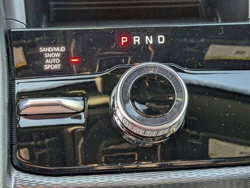 New 2025 Jeep Grand Cherokee L Limited image 23