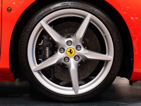Certified 2019 Ferrari 488 Spider RWD image 14