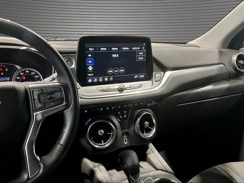 Certified 2024 Chevrolet Blazer LT w/ Convenience Package FWD image 9