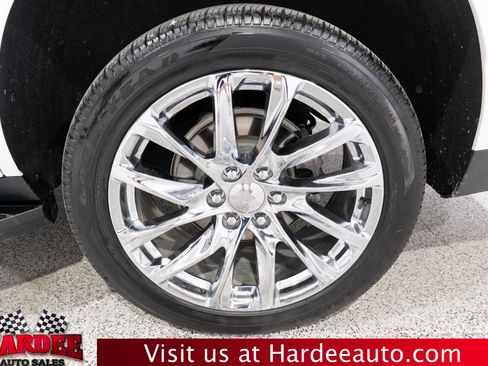 Used 2022 GMC Yukon SLT w/ SLT Premium Package AWD/4WD image 10