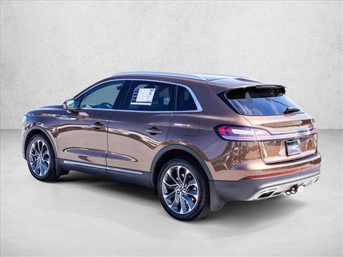 Used 2022 Lincoln Nautilus Reserve w/ Luxury Package AWD/4WD image 7