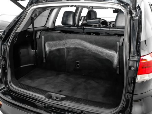 Used 2019 Toyota Highlander XLE FWD image 51