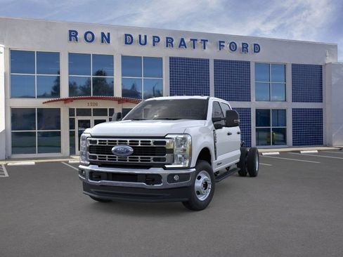 New 2026 Ford F350 XL w/ XL Chrome Package image 3