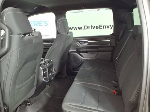 Used 2022 RAM 1500 Big Horn AWD/4WD image 9