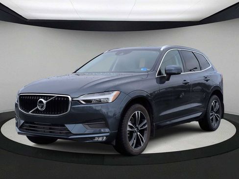Used 2020 Volvo XC60 T5 Momentum image 4