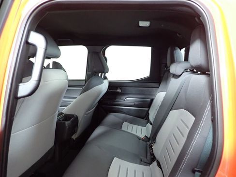 Used 2024 Toyota Tacoma TRD Sport AWD/4WD image 33