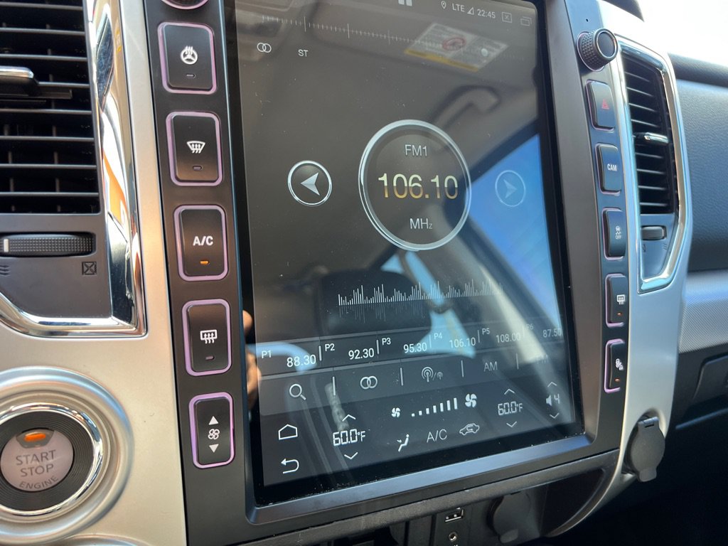 Used 2018 Nissan Titan PRO-4X w/ Pro-4x Convenience Package AWD/4WD image 35