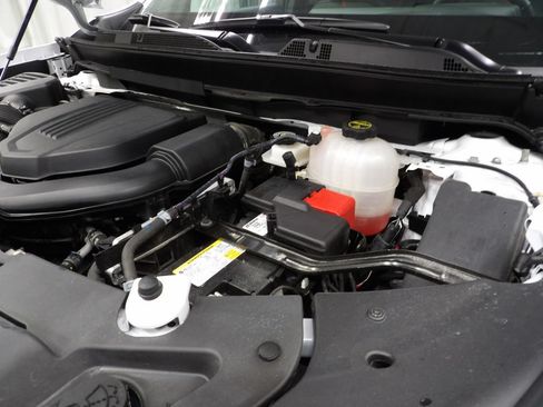 Used 2025 Chevrolet Traverse RS w/ LPO, Floor Liner Package AWD/4WD image 31