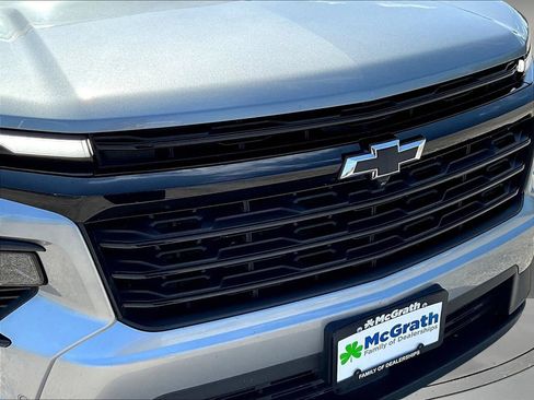 Used 2025 Chevrolet Traverse LT w/ Enhanced Driving Package AWD/4WD image 36