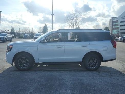 New 2026 Ford Expedition Active image 4