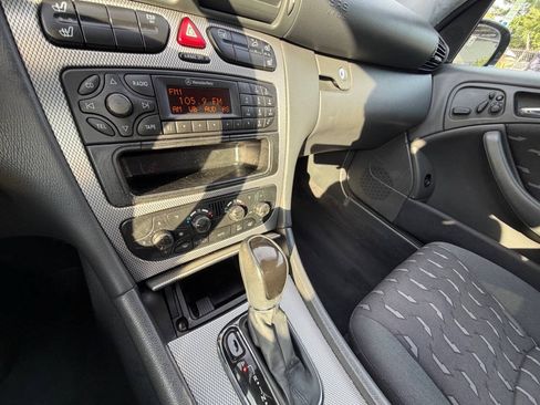 Used 2002 Mercedes-Benz C 230 Coupe image 17