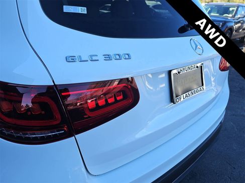 Used 2022 Mercedes-Benz GLC 300 4MATIC w/ Premium Package Lite image 11