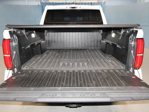 Used 2024 Toyota Tacoma TRD Off-Road AWD/4WD image 37